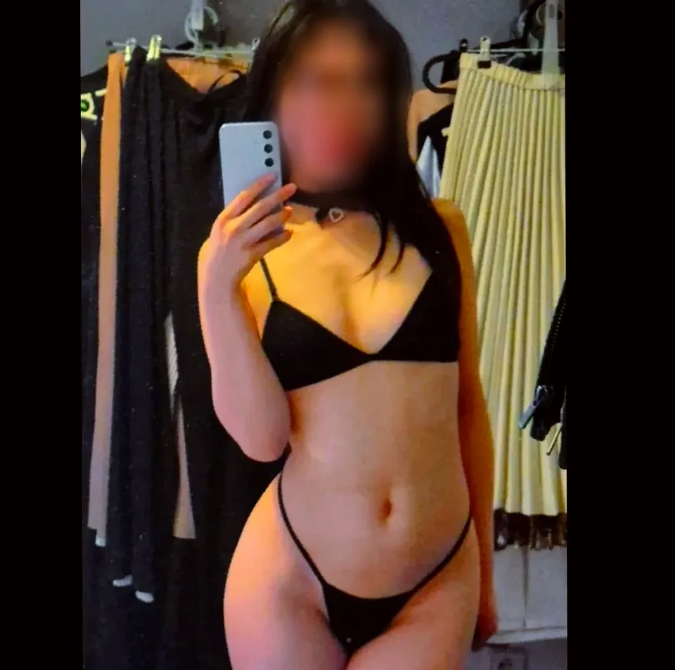 Antonia, 20