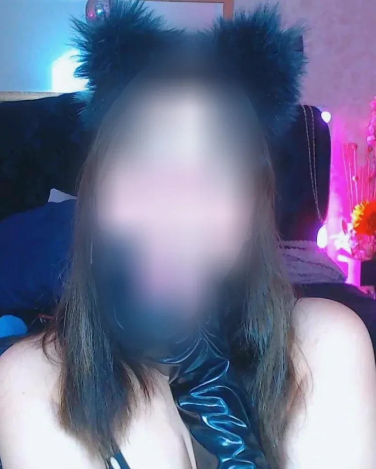 Nikolina, 26